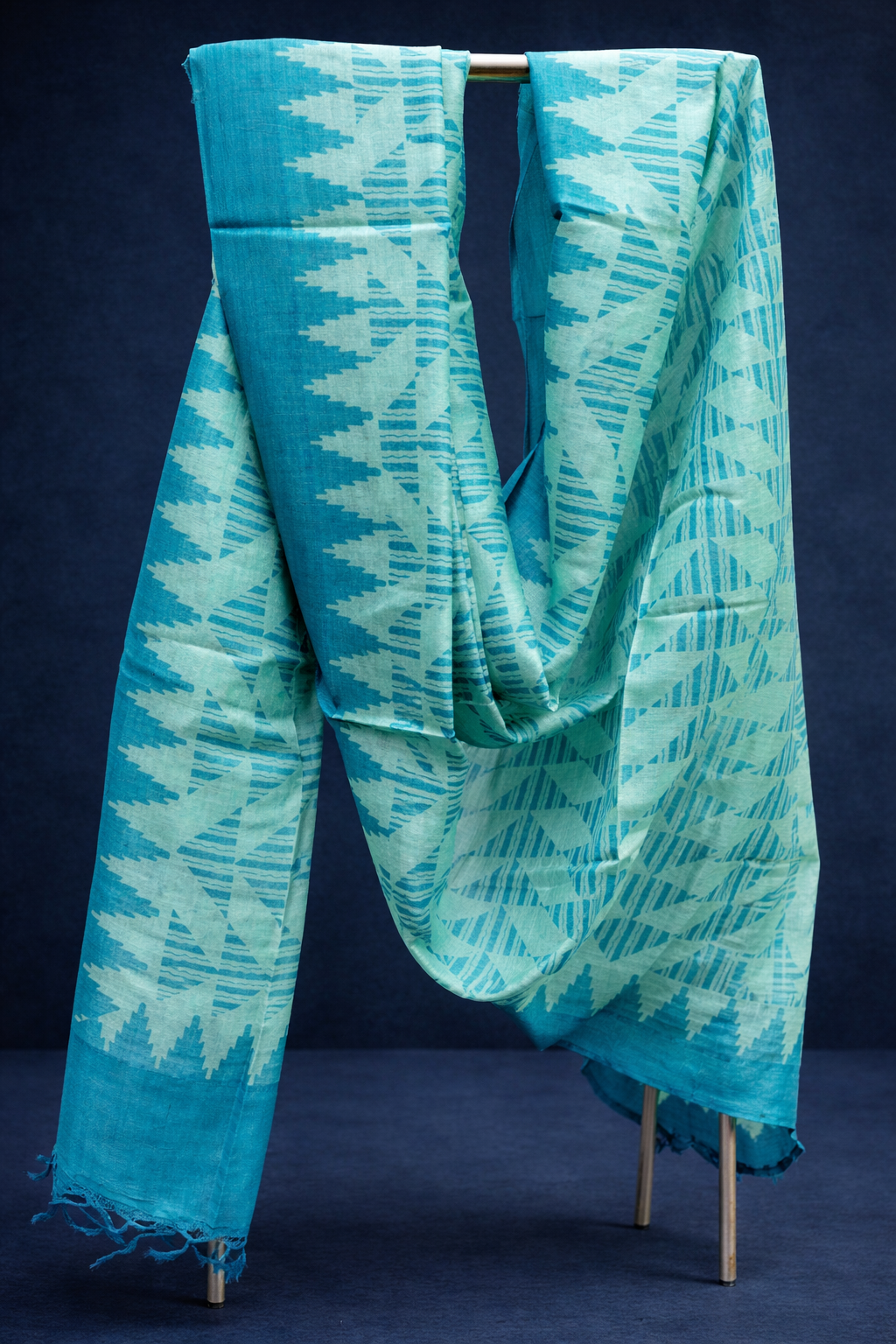 Handwoven Kosa Silk Blue geometric Dupatta