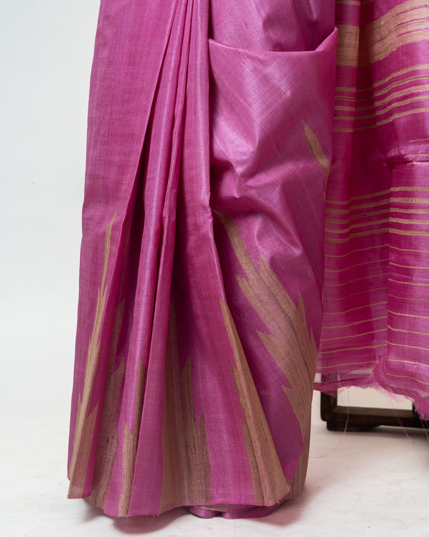 Pink temple border kosa saree